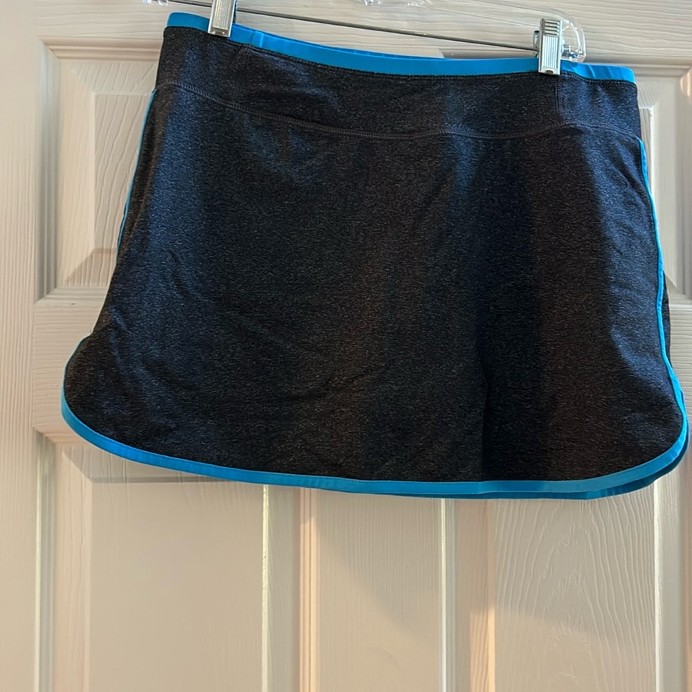 Calvin Klein skort M - Picture 1 of 2